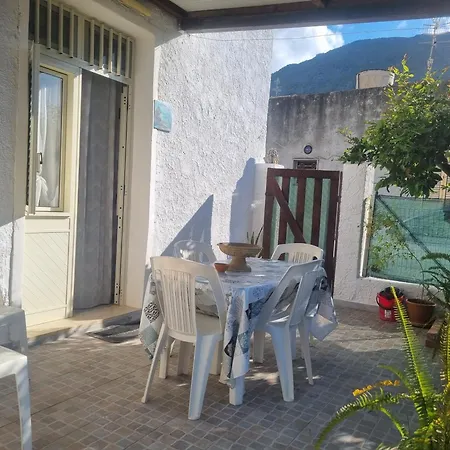 Casa Turiddu Makari Holiday home Castelluzzo