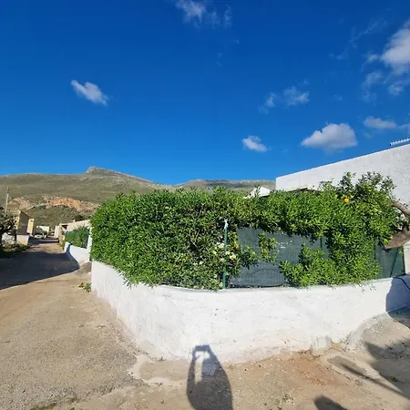 Casa Turiddu Makari * Castelluzzo